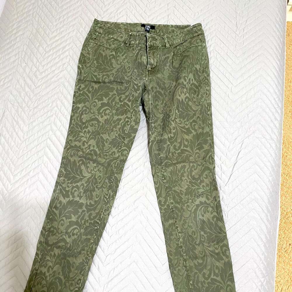 Embossed stretchy jeans